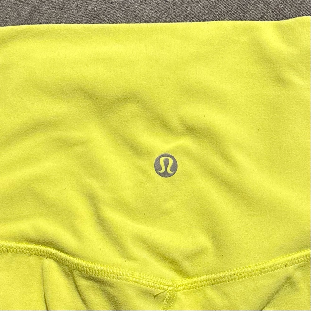 Lululemon Align High-Waisted Trousers, 71 cm
Yellow Streamer - Picture 10 of 15